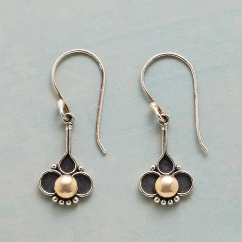 Boucles d'oreilles en perles argentées Boho Trèfle