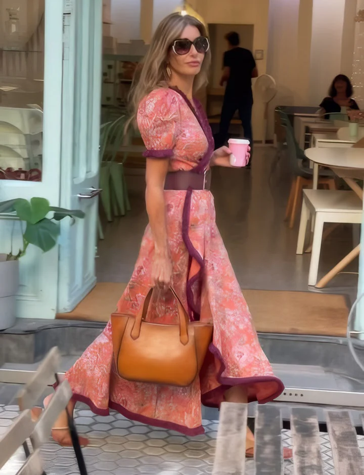 Robe Longue Élégante Rose à Manches Courtes