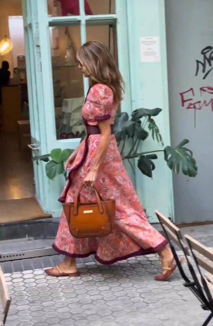 Robe Longue Élégante Rose à Manches Courtes