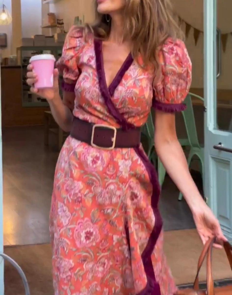 Robe Longue Élégante Rose à Manches Courtes