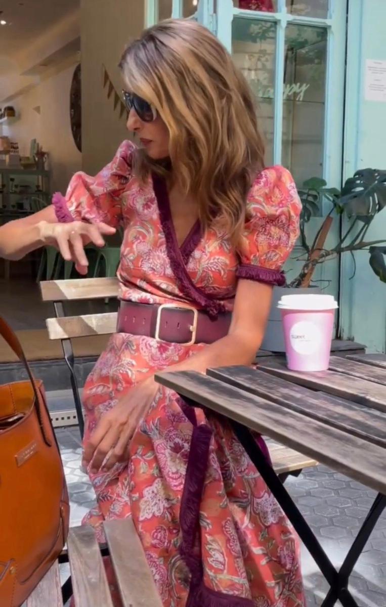 Robe Longue Élégante Rose à Manches Courtes