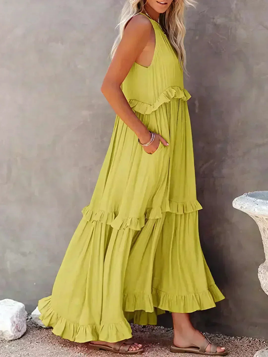 Landry - Robe sans manches avec volants chics