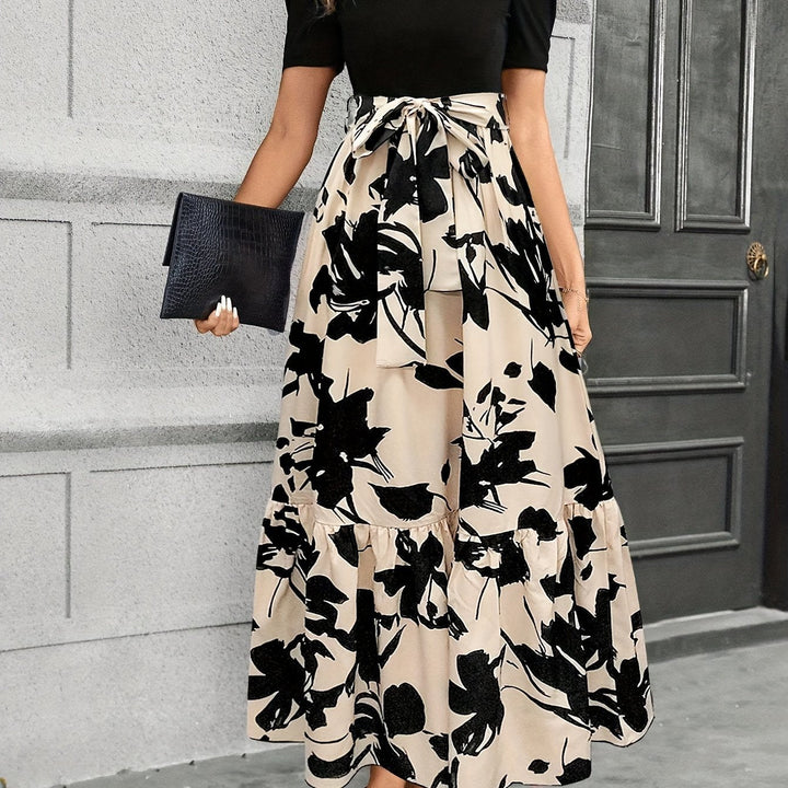 Briony - Robe Fleurie Taille Haute avec Ourlet Volant