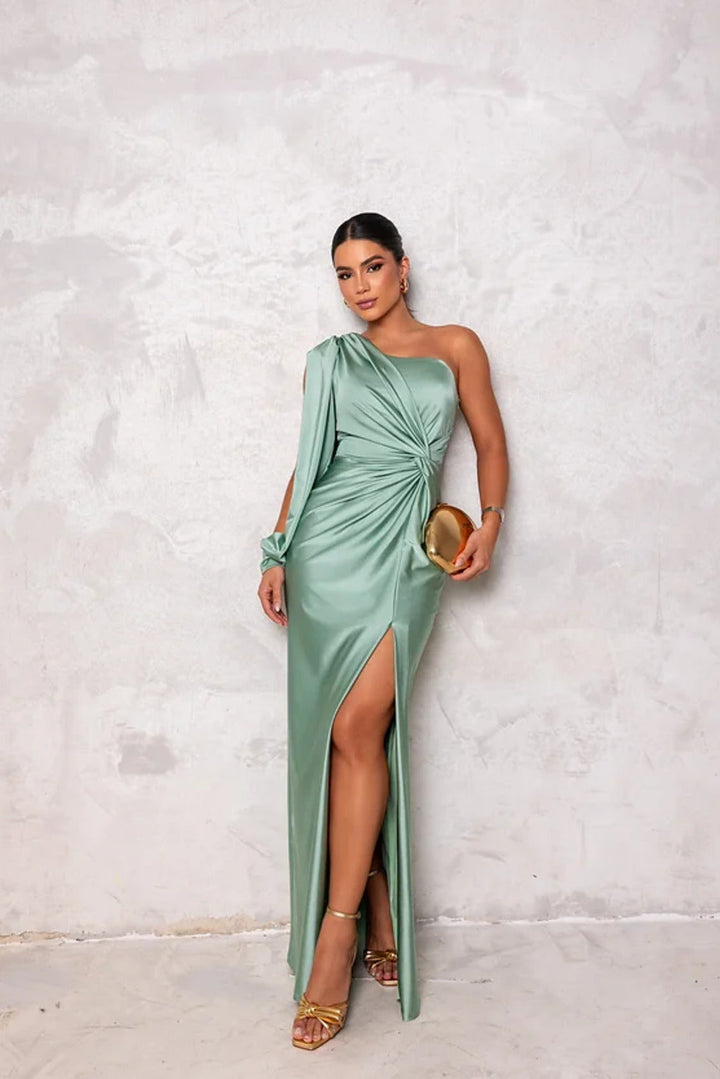 Hilda | Robe Élégante avec Finesse
