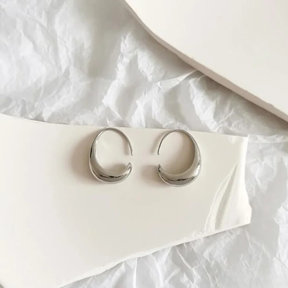 Boucles d'oreilles élégantes en or et argent