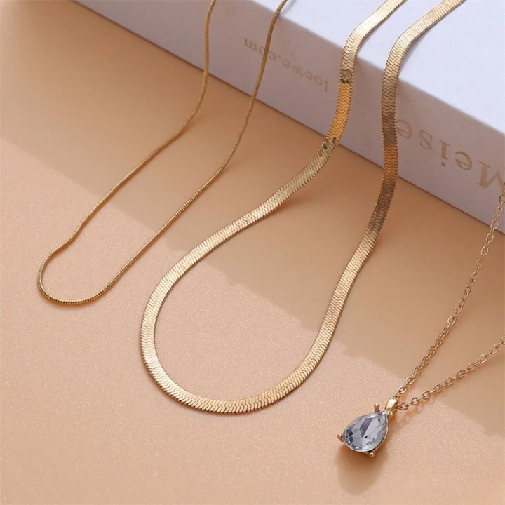 Collier superposé avec pendentif en zirconium plaqué or