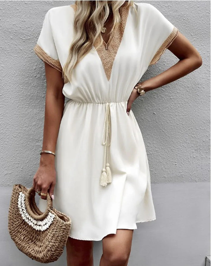Josephine - Robe Boho Chic à Col V avec Ceinture Flatteuse