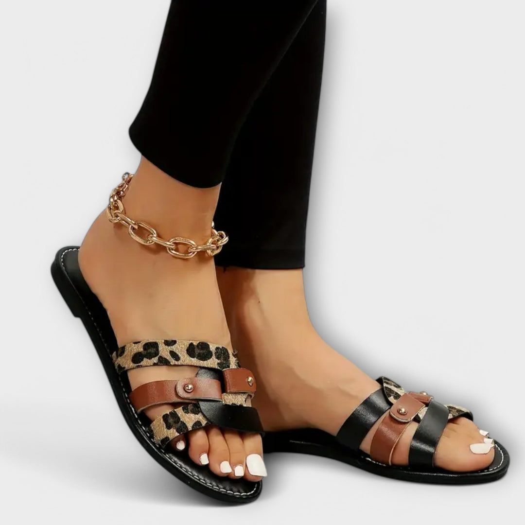 Sandales léopard avec brides croisées