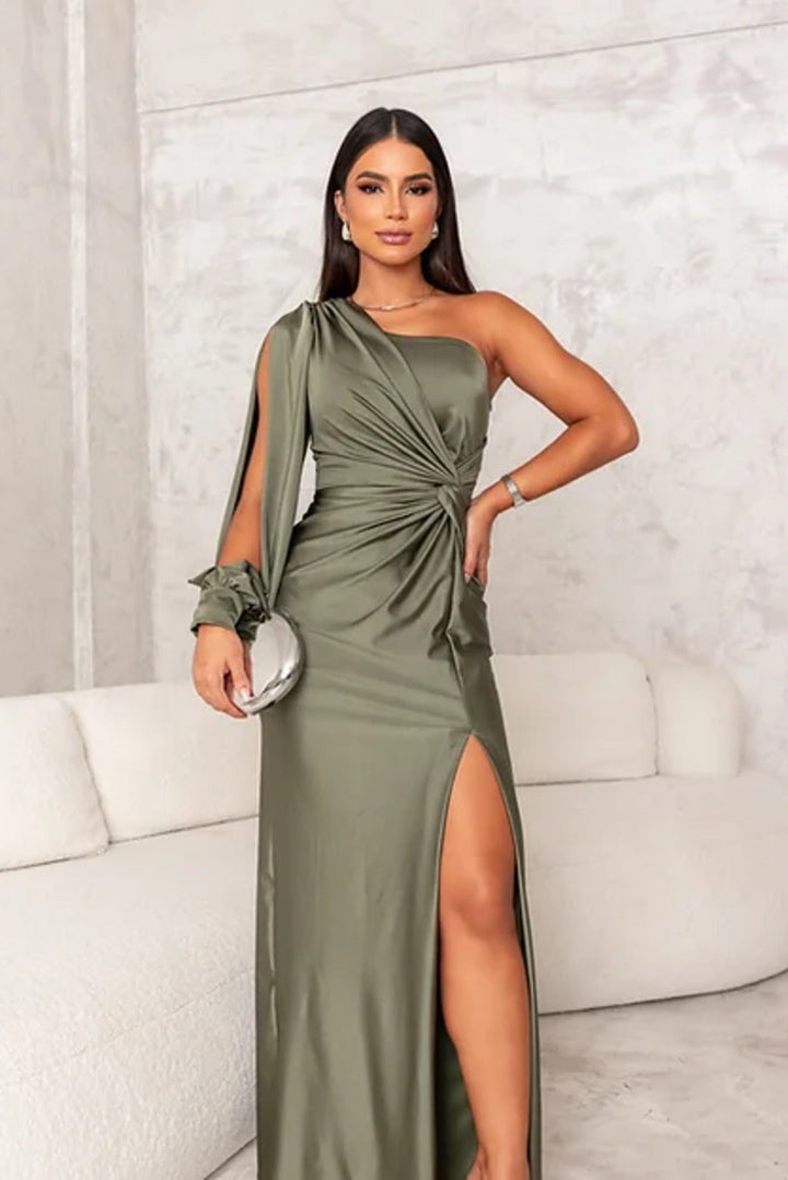 Hilda | Robe Élégante avec Finesse