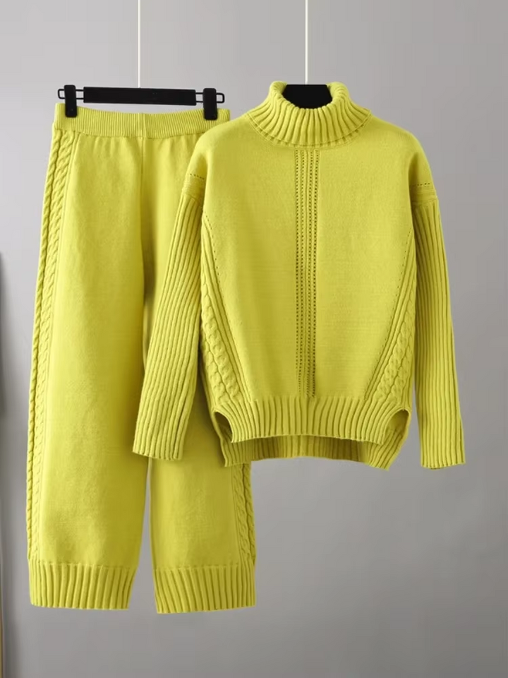 Scarlett™ - Ensemble élégant avec pull à col haut et pantalon ample